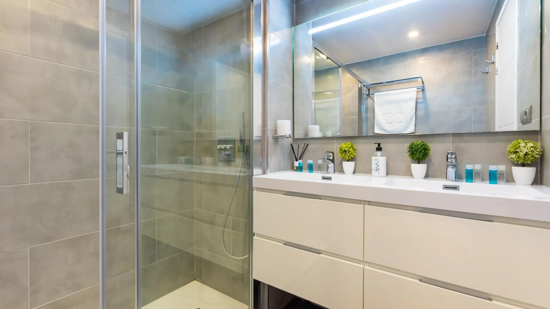 Wintowinrentals Executive Apt In Ocean House Complex Torremolinos Apartment