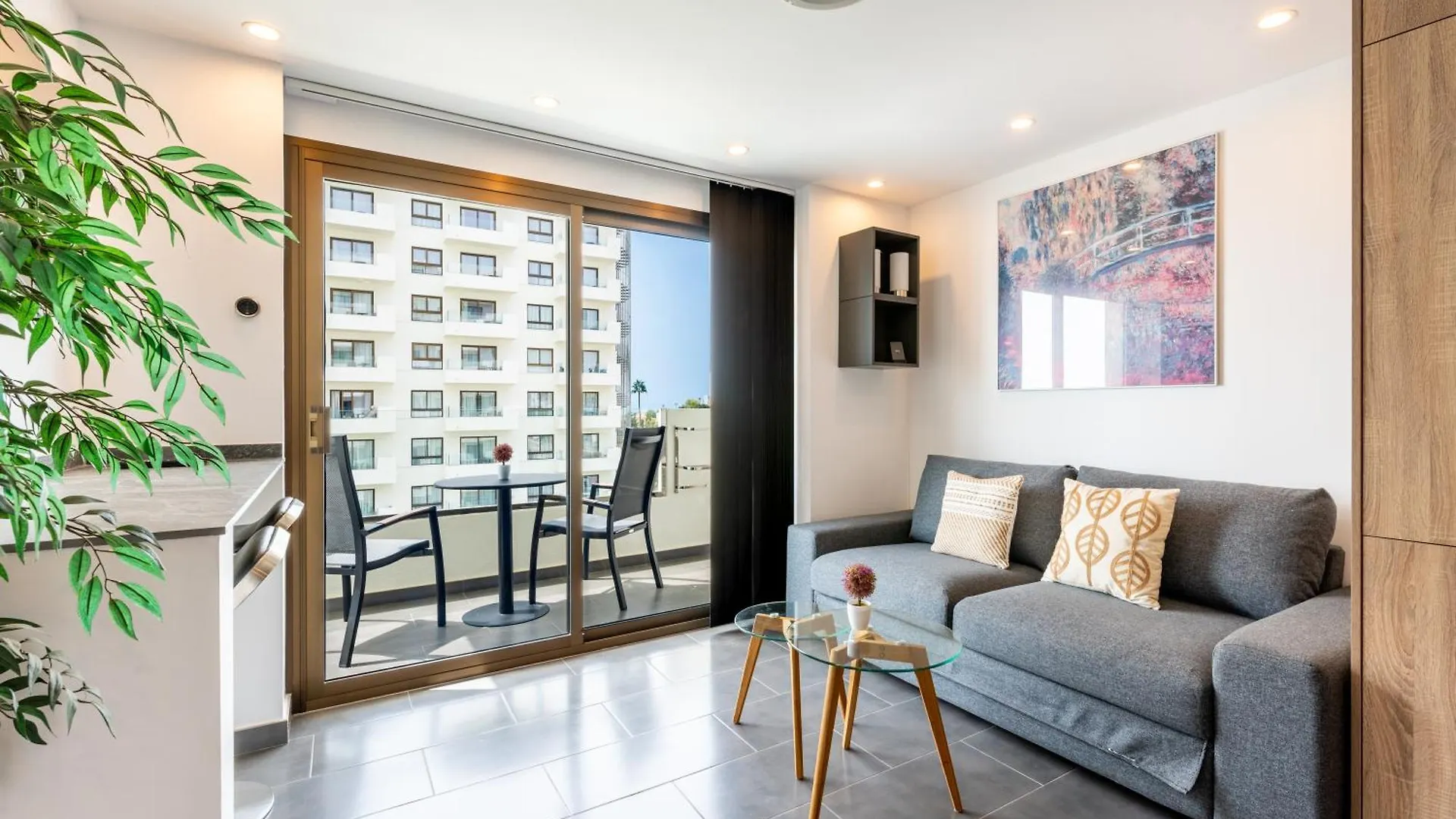 Apartment Wintowinrentals Executive Apt In Ocean House Complex Torremolinos