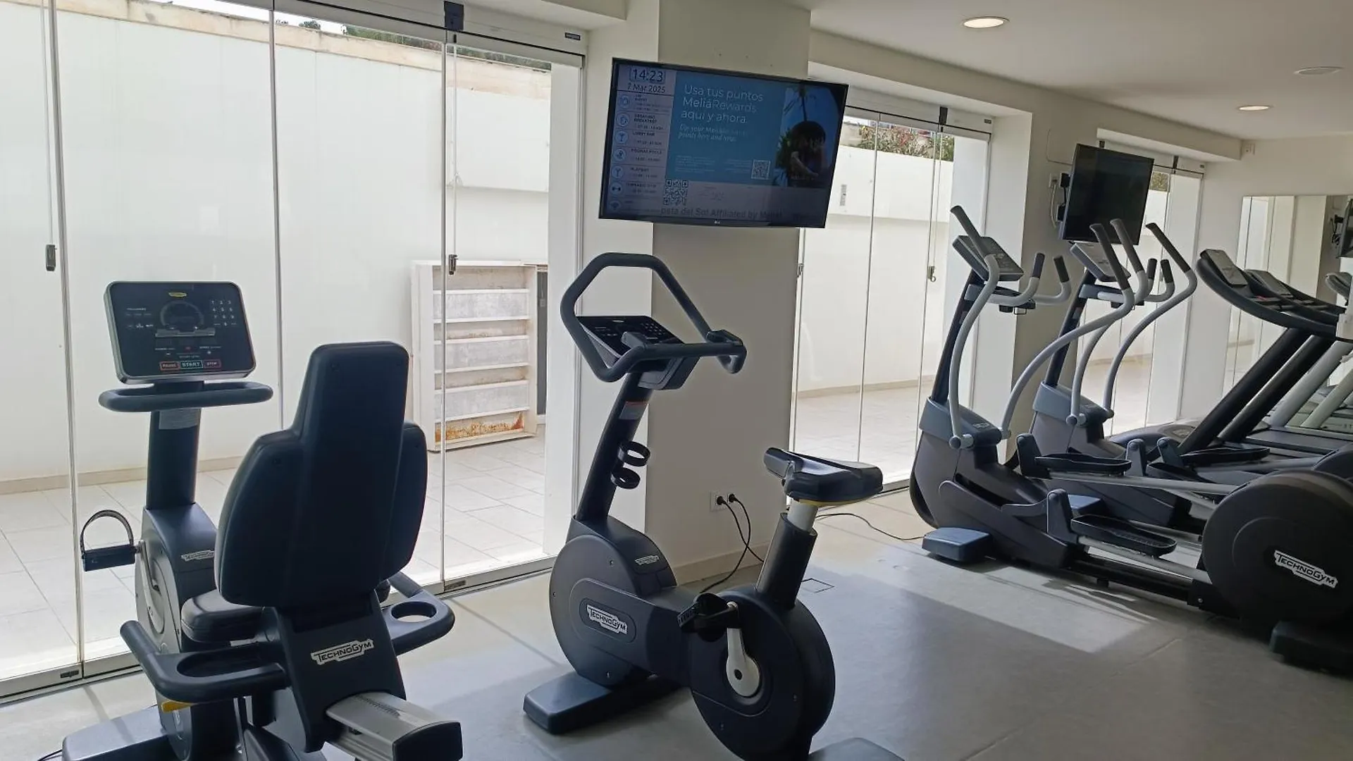 Wintowinrentals Executive Apt In Ocean House Complex Torremolinos 0*,